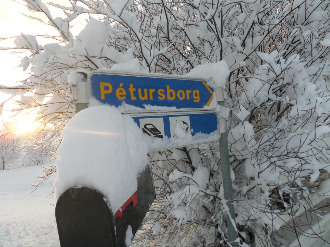 Guesthouse Petursborg Akureyri Luaran gambar
